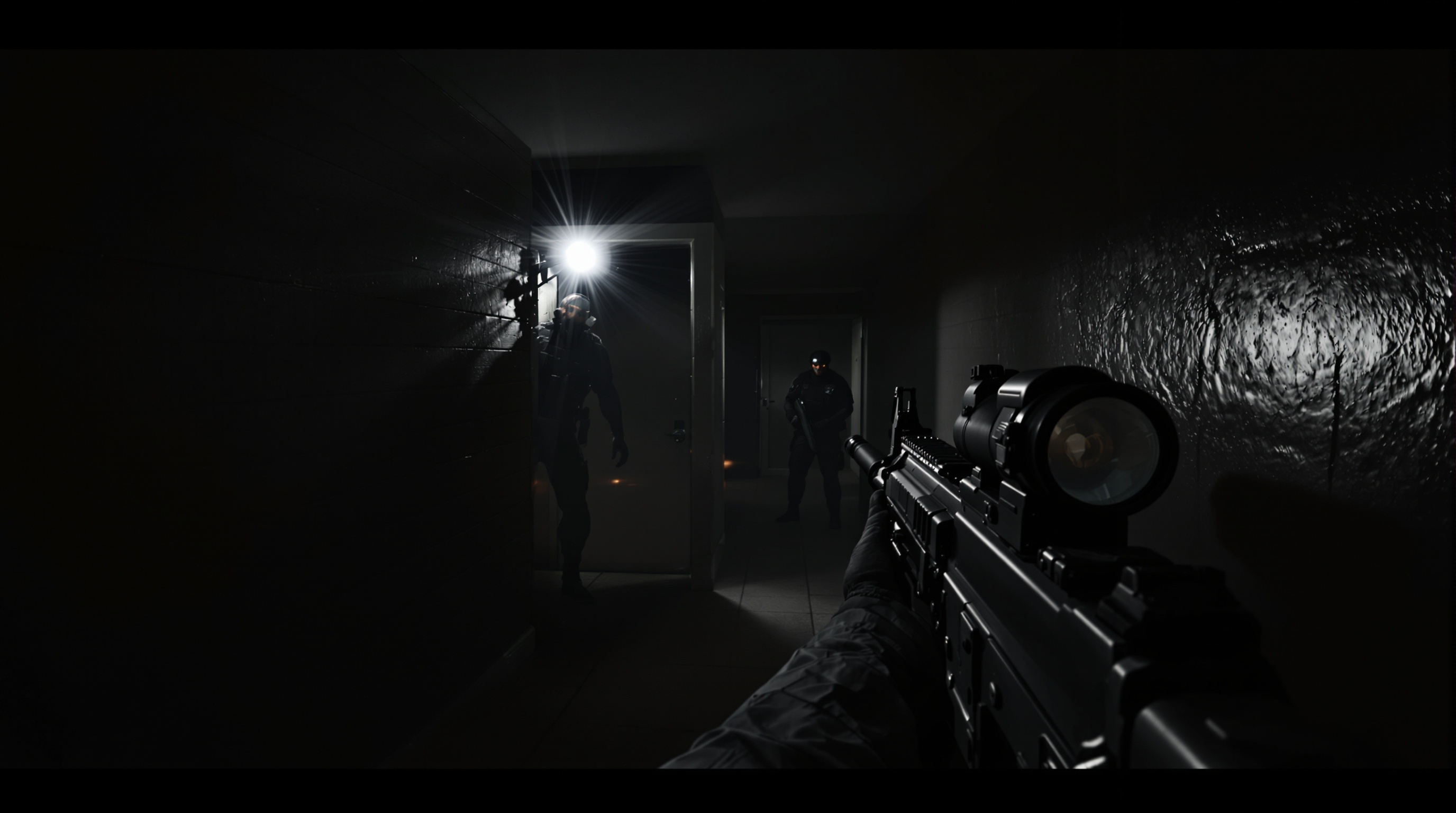 Un operador avanza por un pasillo oscuro en Split Second VR, clave para nuestro análisis de su atmósfera.